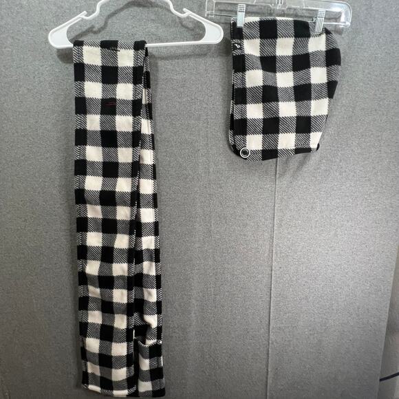 Scoodie Black and White Plaid Women's Scarves & Hood - Picture 8 of 9